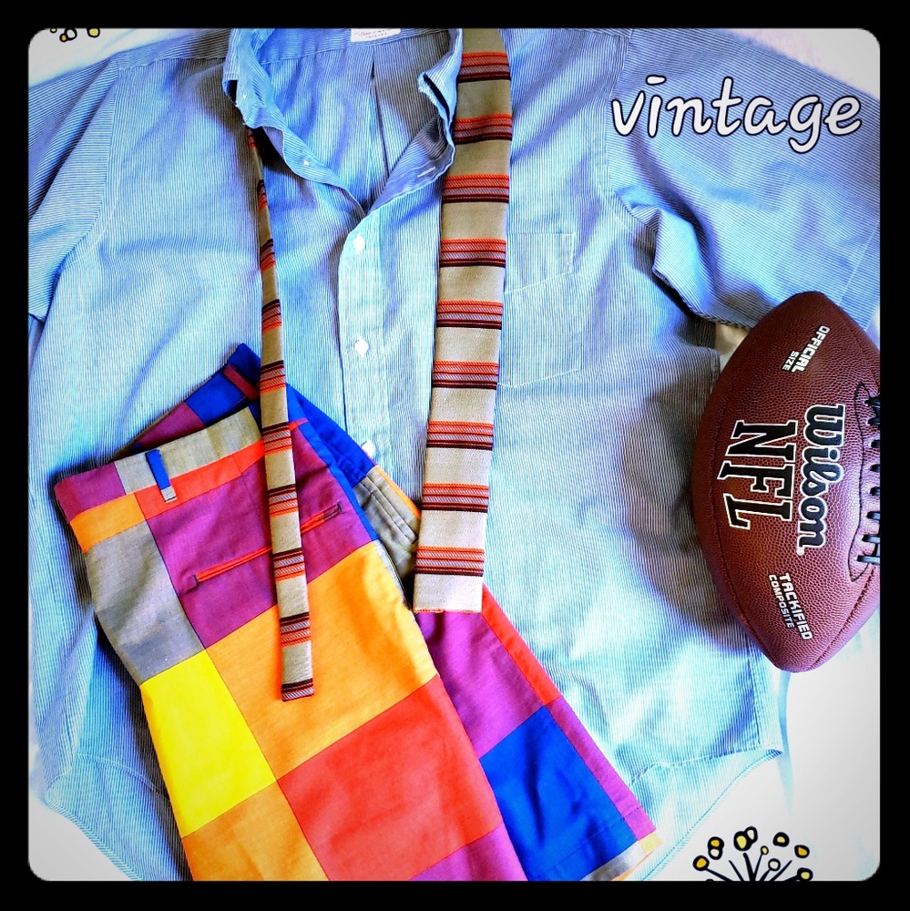 Entire Outfit! Vintage Shorts, Button-Up + Tie!